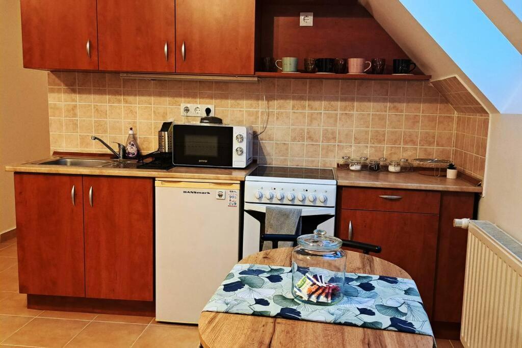 Zoeld Orom Apartman Lakas Göd 外观 照片